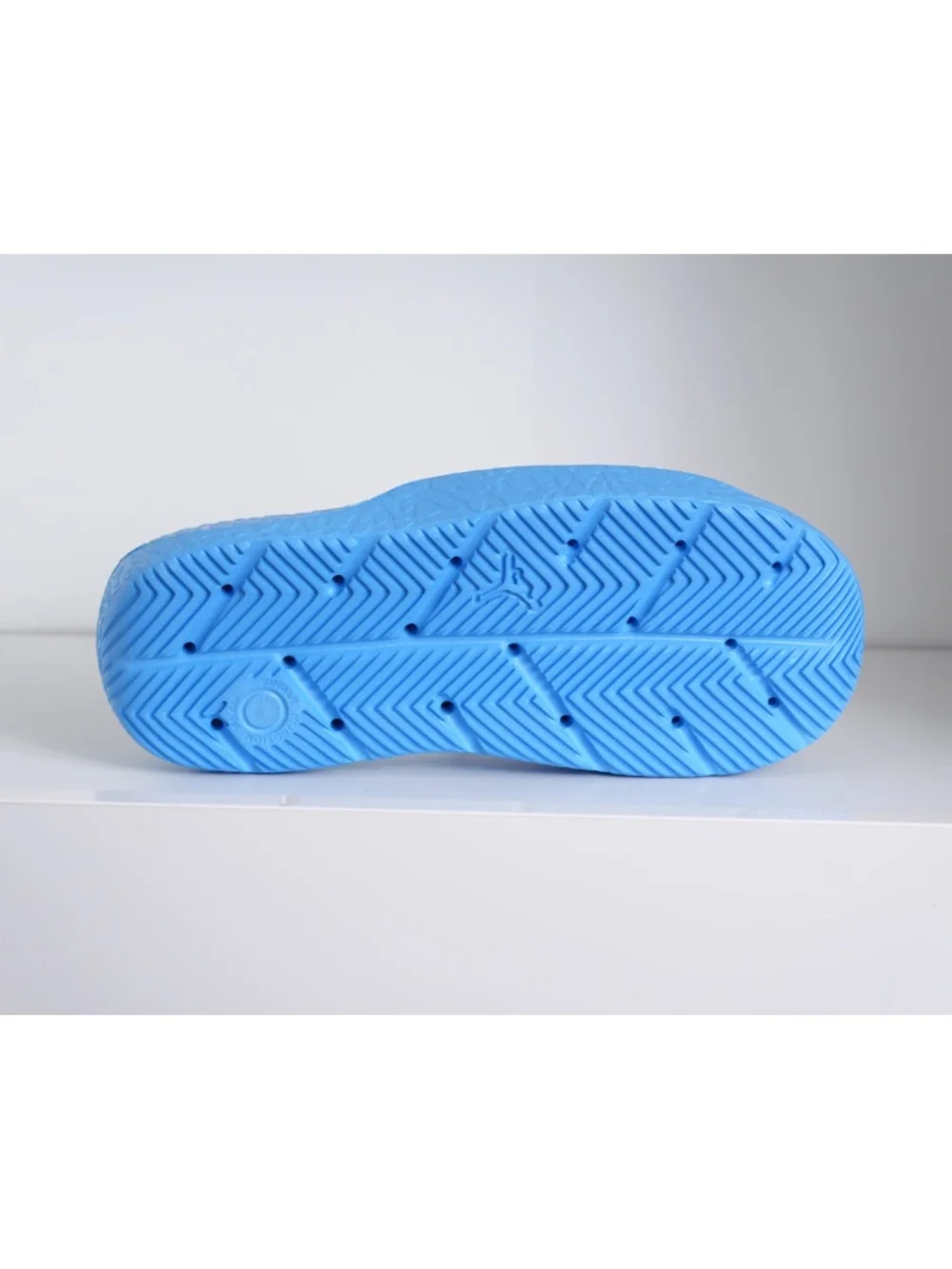 Jordan Franchise Shower Slides (University Blue/Black) US 11 EU 45